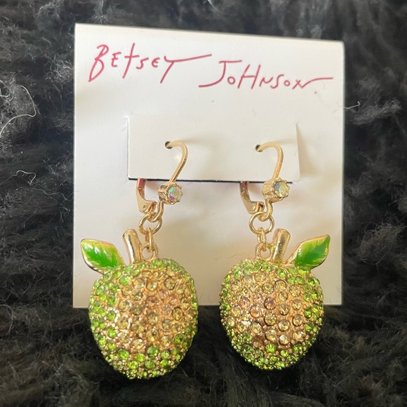 Betsey Johnson Gold Tone Green Apple Dangle Earrings NWT - Picture 2 of 5